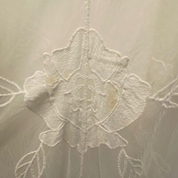 🌊✨ Flowy White Lace Beach Cover-Up by American Flirt - Size M ✨🌊 - Picture 4 of 5